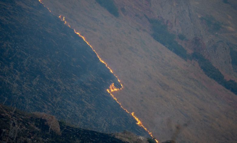 Levantaron todas las órdenes de evacuación por incendio de Sandhurst y se insta a los residentes a mantenerse preparados