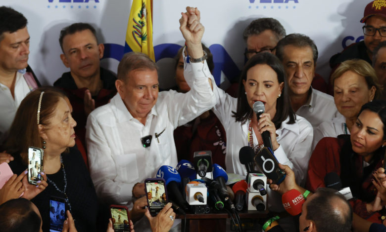 María Corina Machado dice que el "nuevo presidente electo" es Edmundo González Urrutia