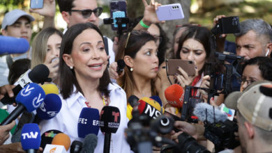 María Corina Machado pide a los "comanditos" de campaña estar activos para manifestaciones