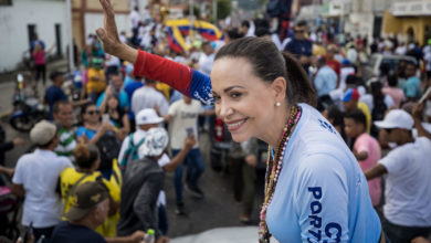 María Corina Machado, la "candidata emocional" que ha desconcertado al chavismo