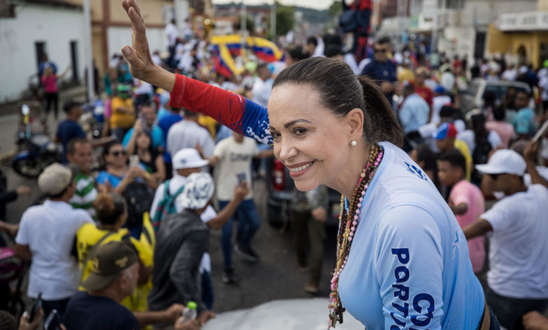 María Corina Machado, la "candidata emocional" que ha desconcertado al chavismo