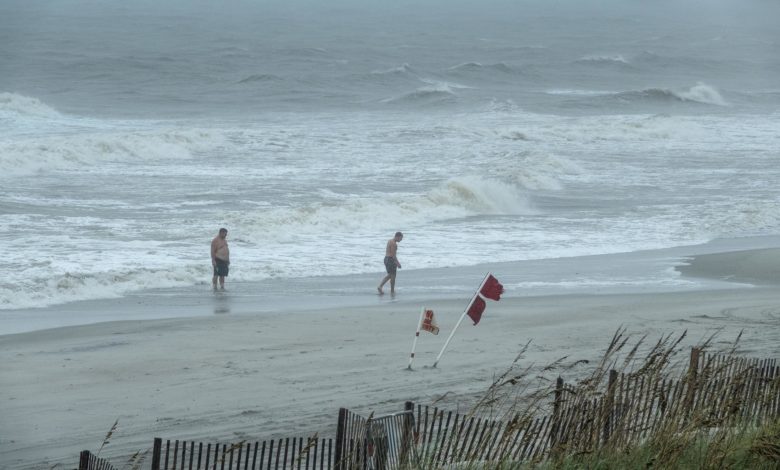 Debby produce tornados que dejan un muerto y peligrosas inundaciones en Carolina del Norte