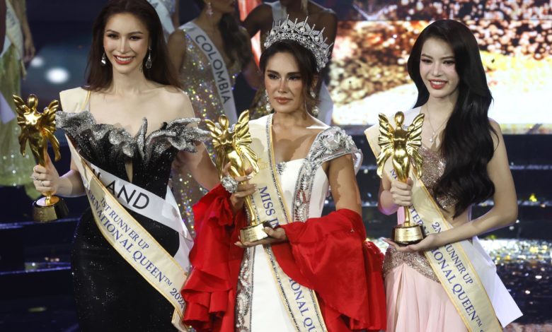 La trans peruana Catalina Marsano es coronada como Miss Reina Internacional en Tailandia