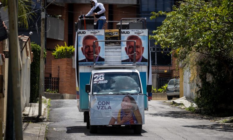 La Policía venezolana incauta el camión de la caravana de Machado, dice bloque opositor