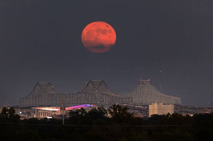 La luna llena que es una superluna Luna azul