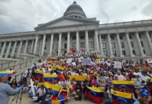 Desde la manifestación de venezolanos, "Panas en Utah" invitó a defender el derecho a la libre información en Venezuela