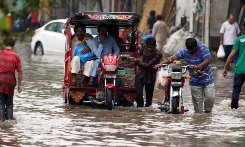 Más de 200 muertos y 392 heridos por las fuertes lluvias en Pakistán desde julio