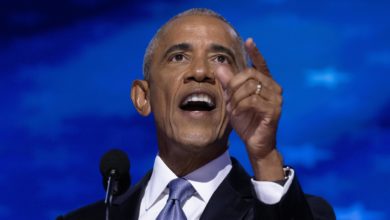 Obama alude a la obsesión de Trump por el tamaño de las multitudes en un anuncio de Harris