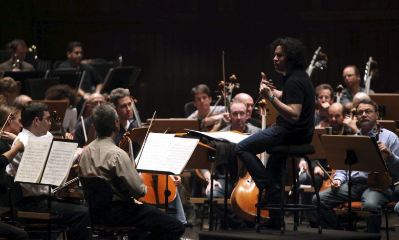 Gustavo Dudamel y la Filarmónica de LosÁngeles abrirán celebración del Mes de la Herencia Hispana en EEUU