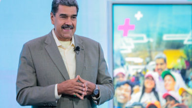 Maduro llama "terroristas" a los españoles detenidos por supuesto plan contra su Gobierno