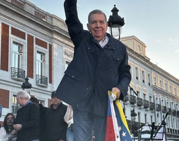 Edmundo González participó en la protesta de Madrid a dos meses de su triunfo (+VIDEO)