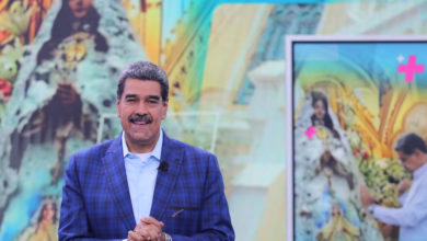 Maduro dice respetar la decisión de González Urrutia de salir de Venezuela a España