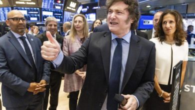 Las acciones argentinas brillan en Wall Street al son del campanazo de Milei