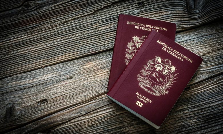 Nuevas restricciones para el ingreso al país de los venezolanos con pasaportes vencidos