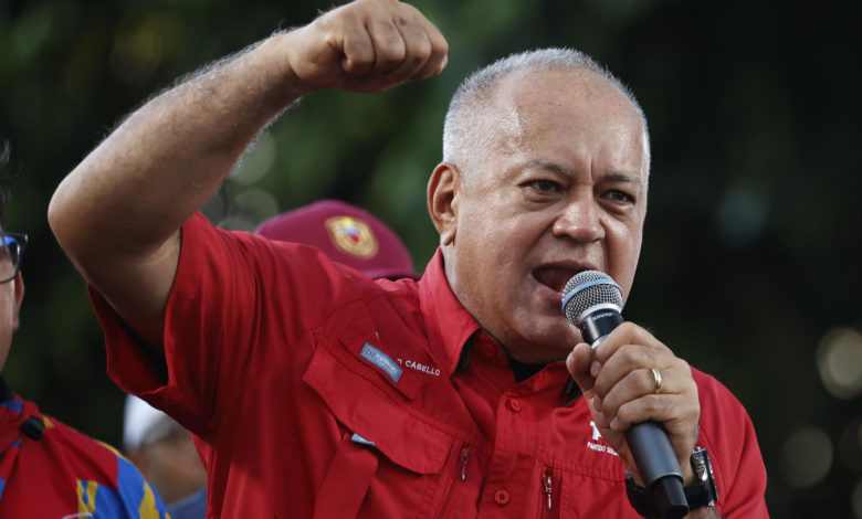 Diosdado Cabello llama "asalariado de los gringos" a Borrell tras declarar sobre Venezuela