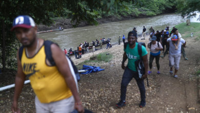 El presidente de Panamá espera que un tercer país acoja a migrantes venezolanos deportados