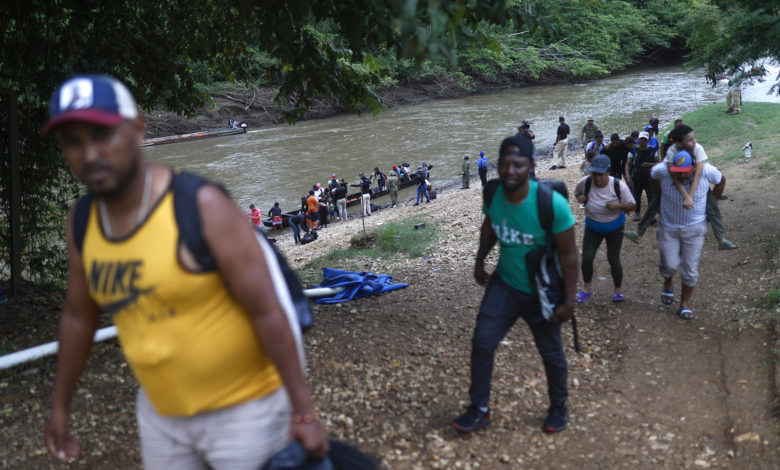 El presidente de Panamá espera que un tercer país acoja a migrantes venezolanos deportados