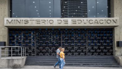 El Gobierno de Venezuela busca "revitalizar" el movimiento estudiantil universitario