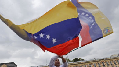 Oposición mayoritaria de Venezuela pide denunciar en protesta del domingo la "persecución"