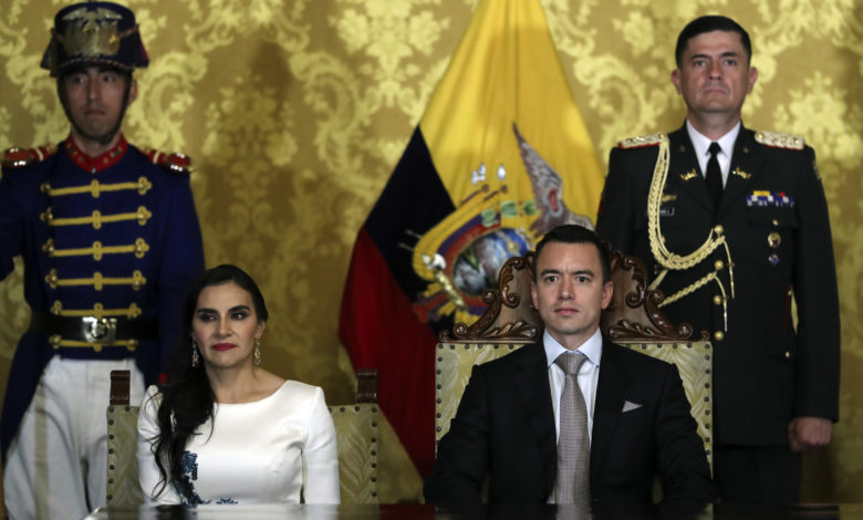 Noboa acusa a hijo de vicepresidenta de tener 7,2 millones de dólares en paraísos fiscales