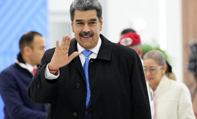 Maduro dice que Machado "está en Colombia" en búsqueda de "dólares del narcotráfico"