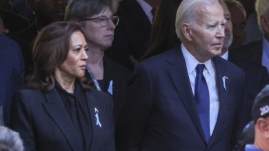 Biden y Harris reaparecen en público por primera vez desde las elecciones presidenciales