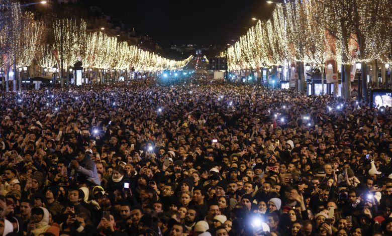 Un millón de personas celebrarán la Nochevieja en los Campos Elíseos de París