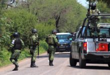 Autoridades despliegan a 300 militares en estado mexicano de Guanajuato tras masacre