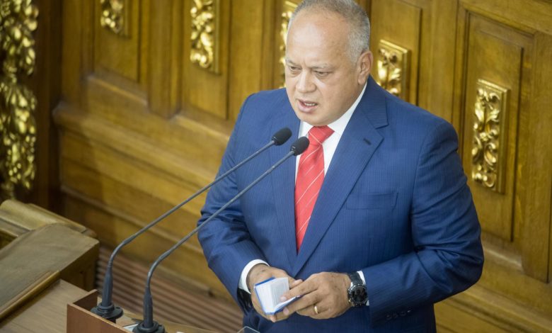 El ministro de Interior de Venezuela, Diosdado Cabello, llama "fascista" y "enferma de odio" a Patricia Bullrich