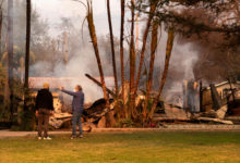 Aumenta a siete la cifra de muertos debido a los incendios que azotan a Los Ángeles