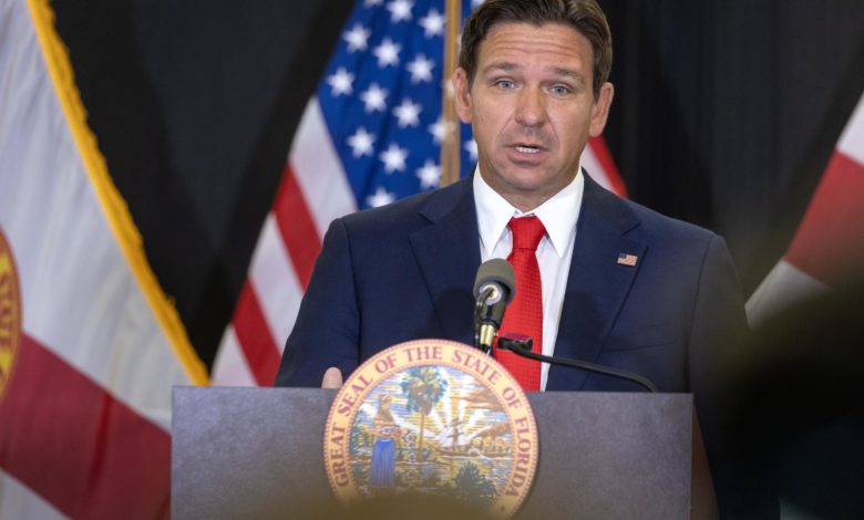 DeSantis pide poder extraordinario para transportar extranjeros fuera de EEUU, dice diario