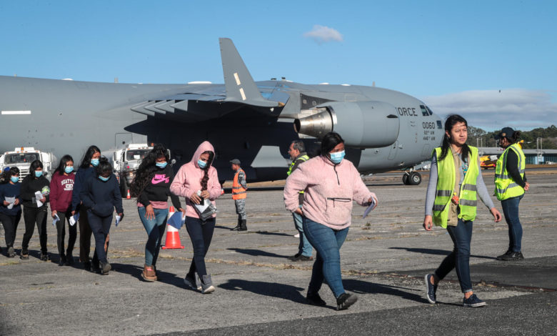 La Administración Trump avanzaría en la expulsión de migrantes admitidos bajo programas de Biden