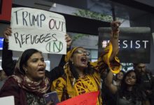 Trump cancela viajes de refugiados ya aprobados para su reasentamiento en EE.UU.