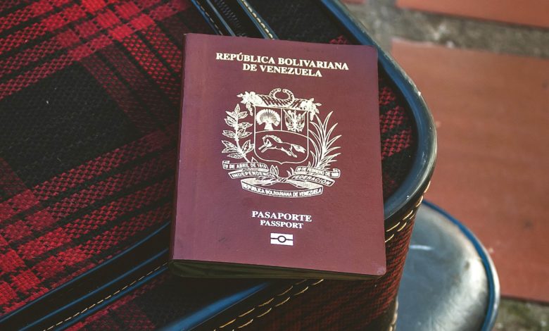 Pasaporte venezolano vencido vuelve a ser válido para trámites migratorios en España