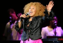 Roberta Flack, cantante del éxito 'Killing Me Softly With His Song', fallece a los 88 años