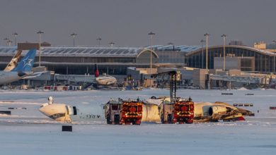 Al menos 18 heridos, tres de gravedad, al volcar un avión cuando aterrizaba en Toronto