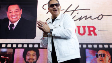 A Tito Nieves le "da risa" cuando escucha que la salsa "revivió" gracias a Bad Bunny