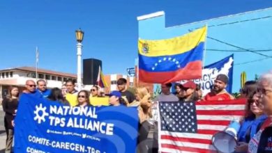 Venezolanos demandan a la administración Trump por revocación del TPS