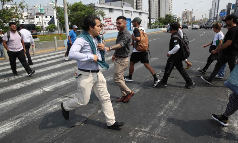 Perú declara el estado de emergencia en toda Lima para combatir el crimen con militares